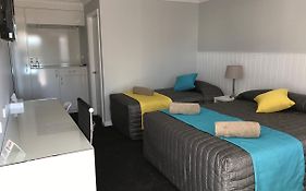 Oasis Motel